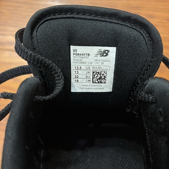 Brand New New Balance V480 - Picture 6 of 6